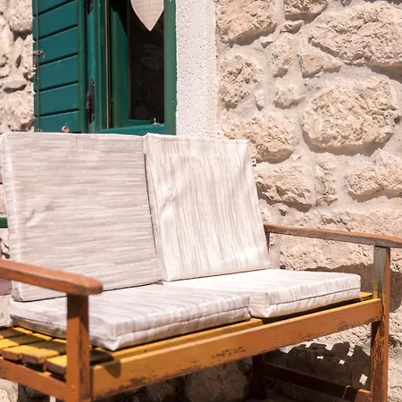 Dalmatinska Kuća * Makarska