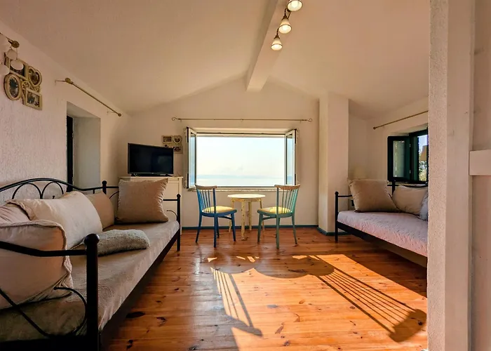 בית נופש Dalmatinska Kuca מאקרסקה