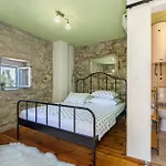 Dalmatinska Kuca 펜션 마카르스카